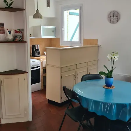 Maison 60 M2, Terrain 850 M2, 4 A 6 Personnes *