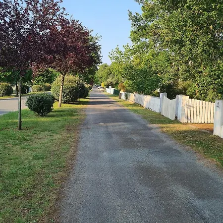 Holiday home Maison 60 M2, Terrain 850 M2, 4 A 6 Personnes *