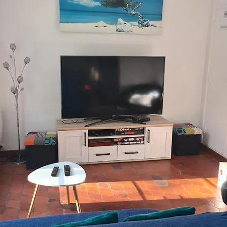 Vakantiehuis Maison 60 M2, Terrain 850 M2, 4 A 6 Personnes *