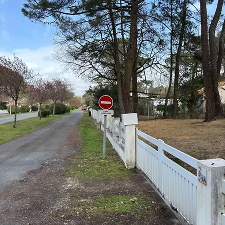 Maison 60 M2, Terrain 850 M2, 4 A 6 Personnes Les Mathes